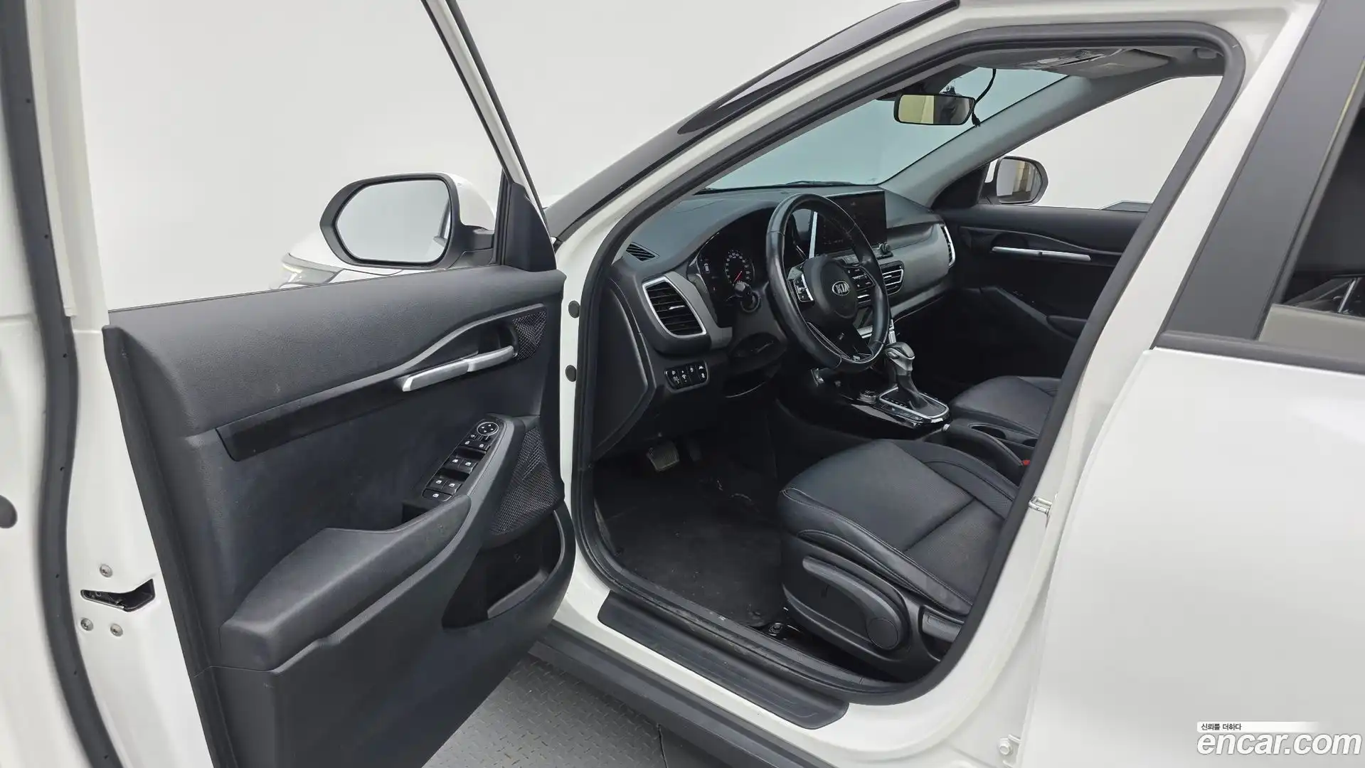 Seltos Kia 2021.6-INNER-010