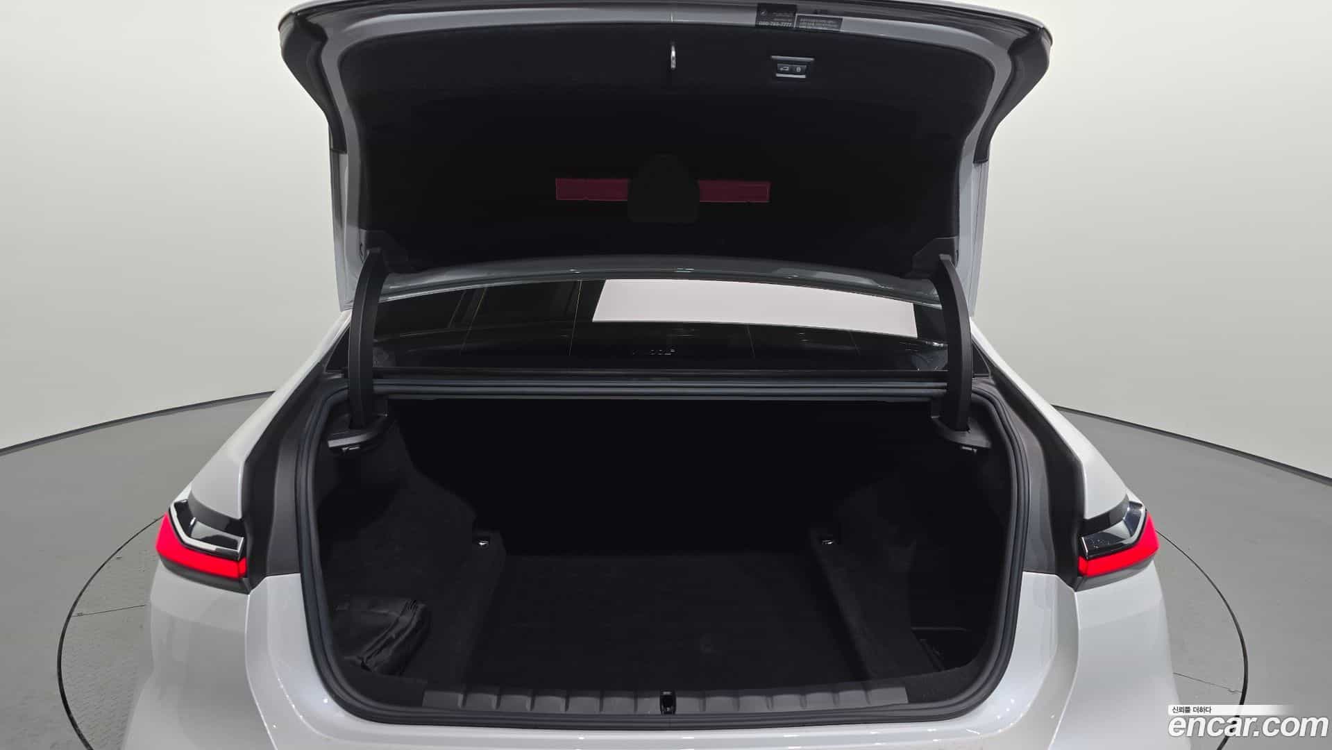 7-Series BMW 2024.4-OPTION-021