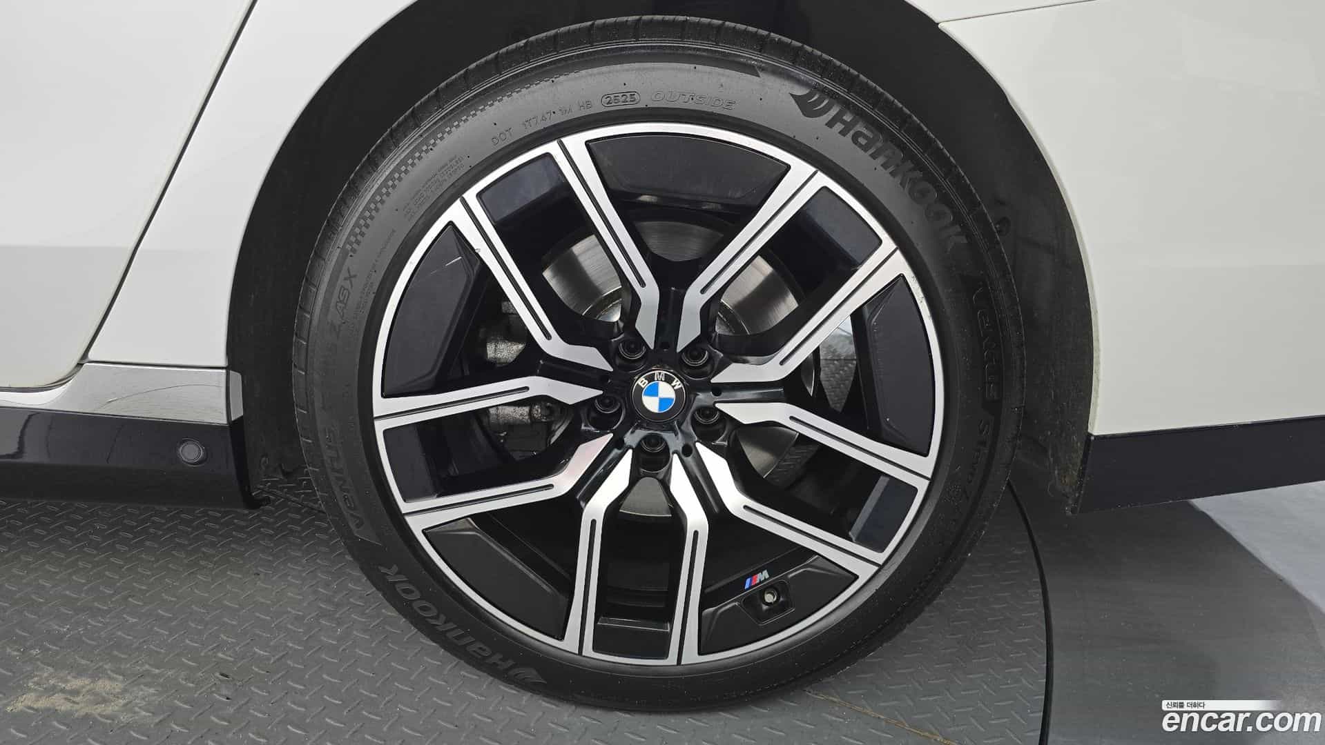 7-Series BMW 2024.4-OUTER-031