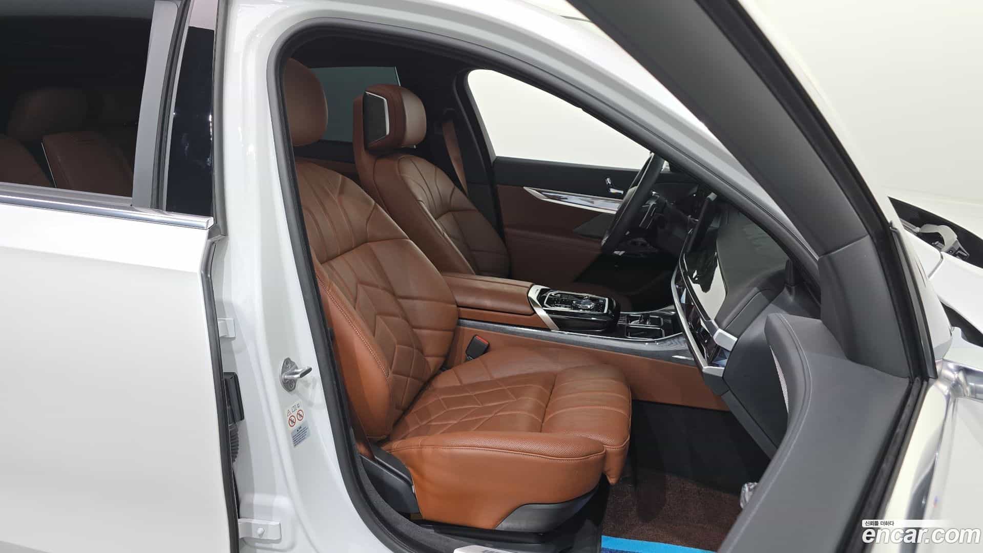 7-Series BMW 2024.4-INNER-036