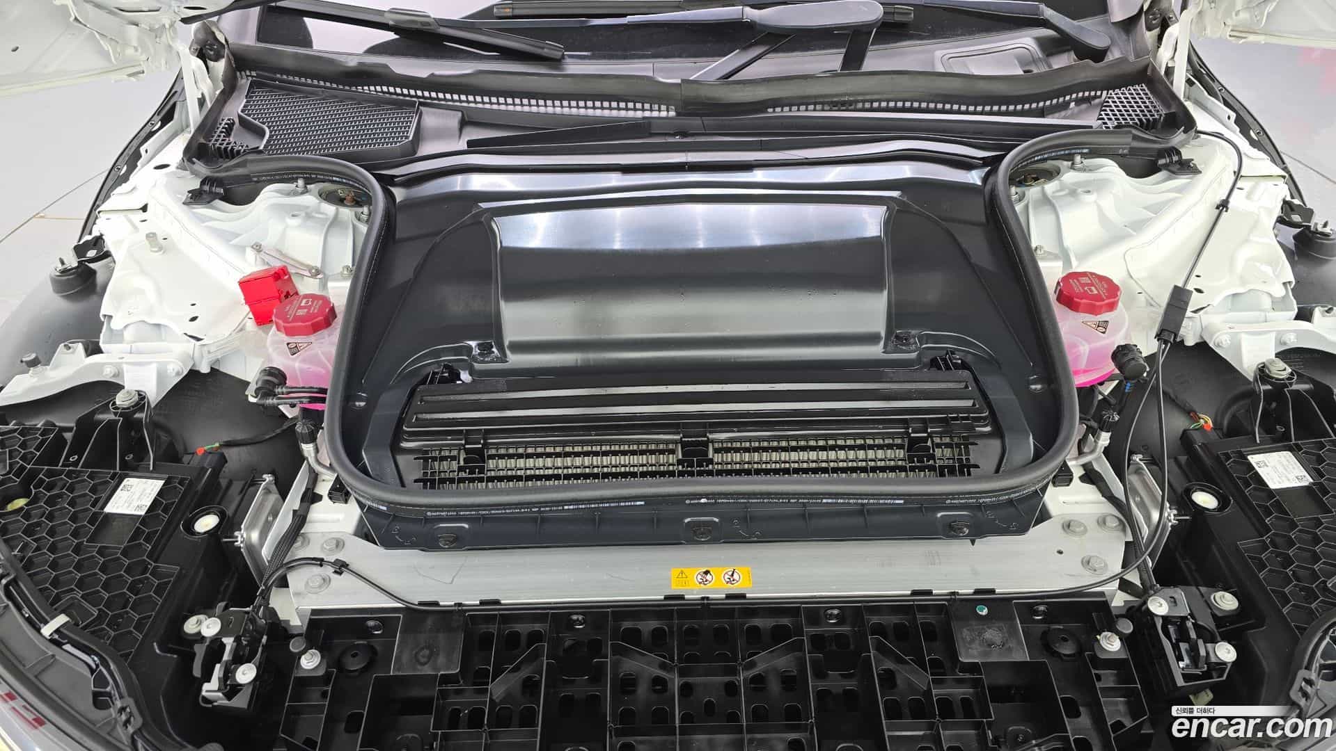EQE Mercedes-Benz 2023.3-OUTER-006
