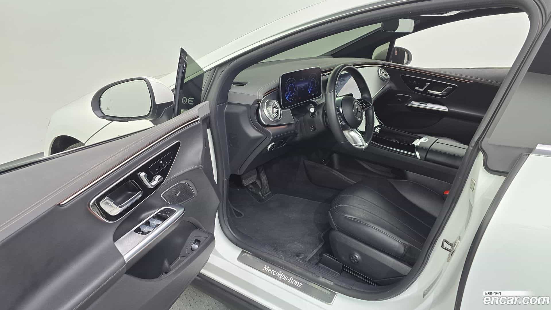 EQE Mercedes-Benz 2023.3-INNER-010