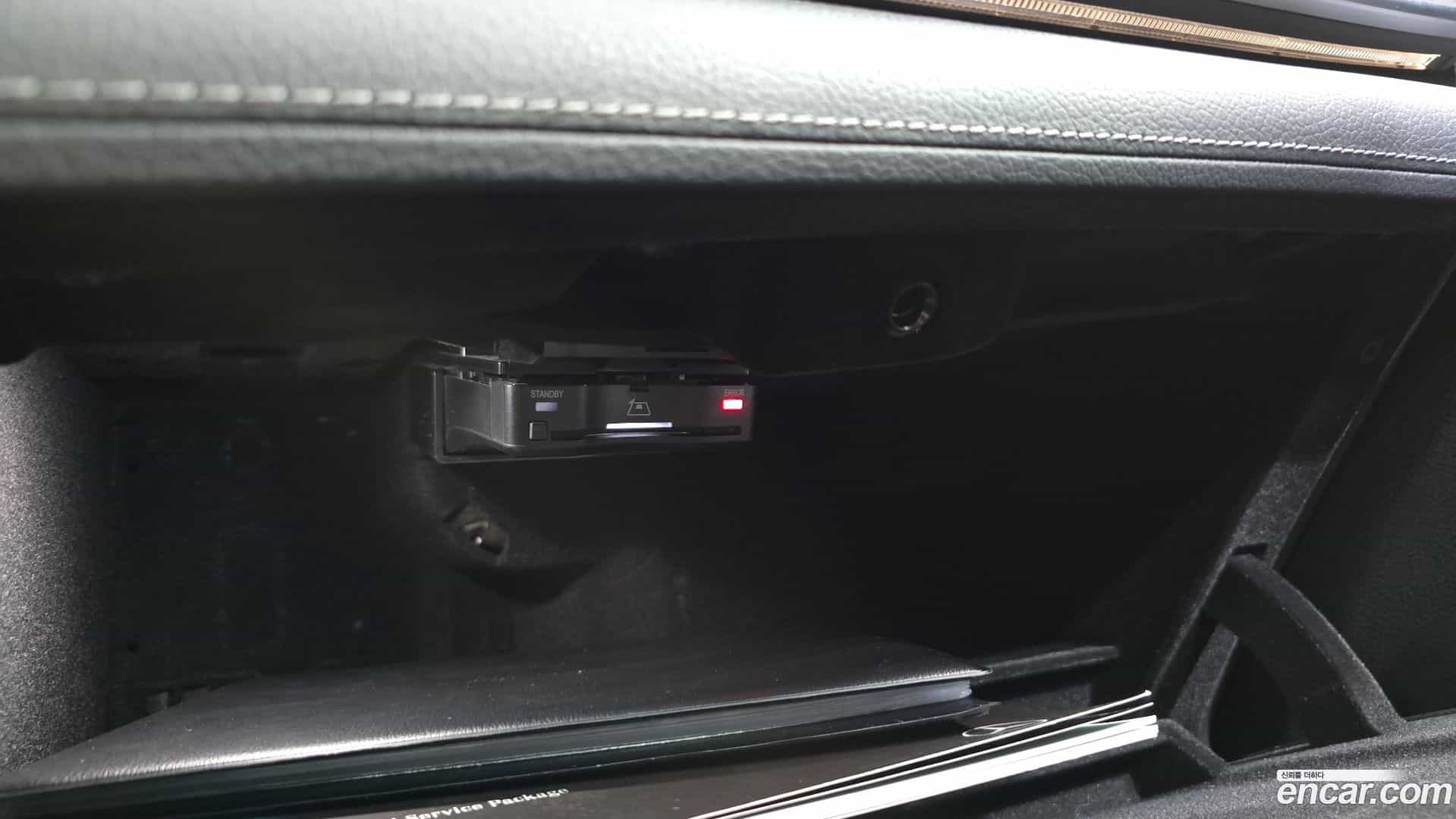 EQE Mercedes-Benz 2023.3-OPTION-048