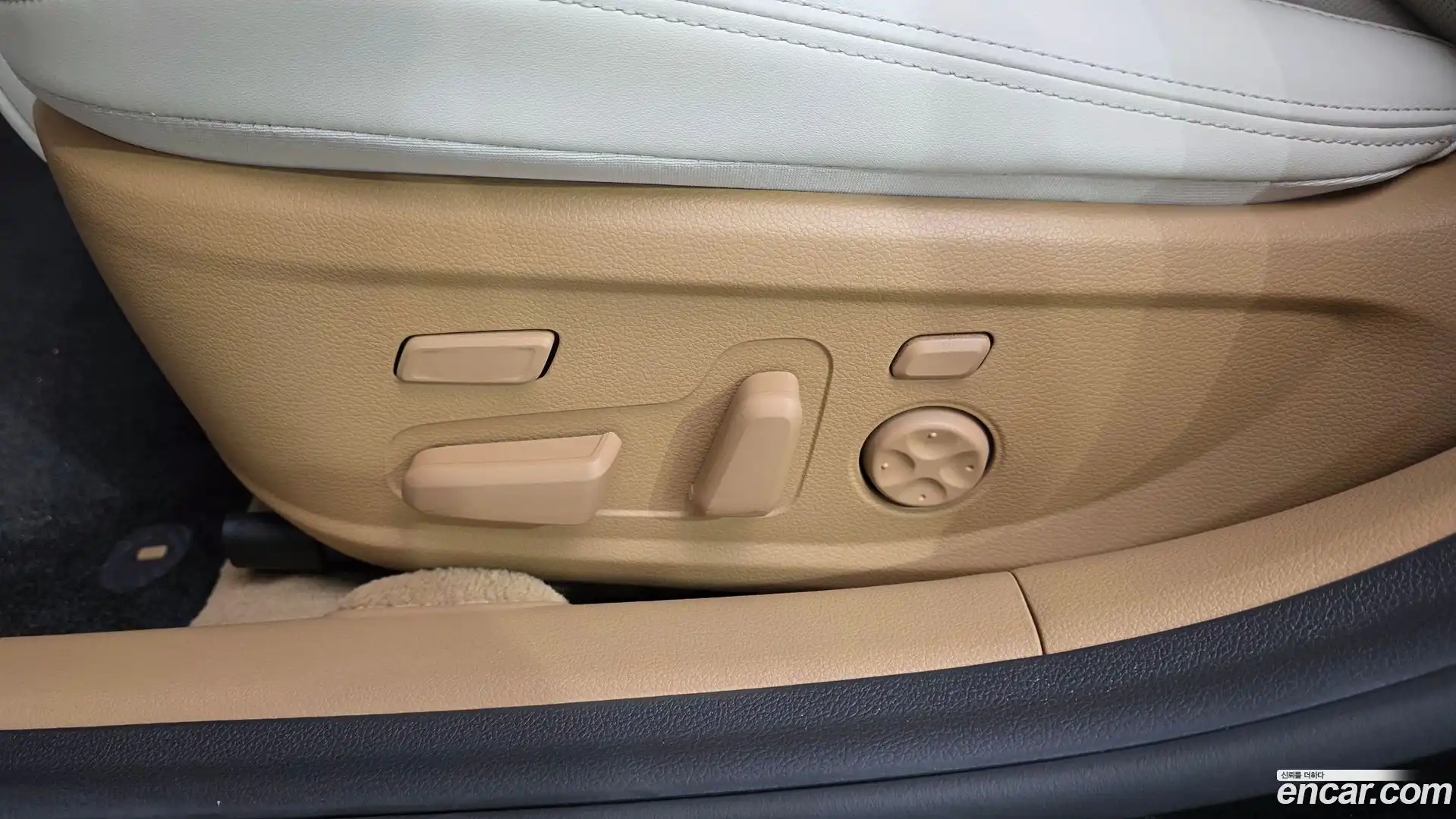 Grandeur Hyundai 2022.4-OPTION-046