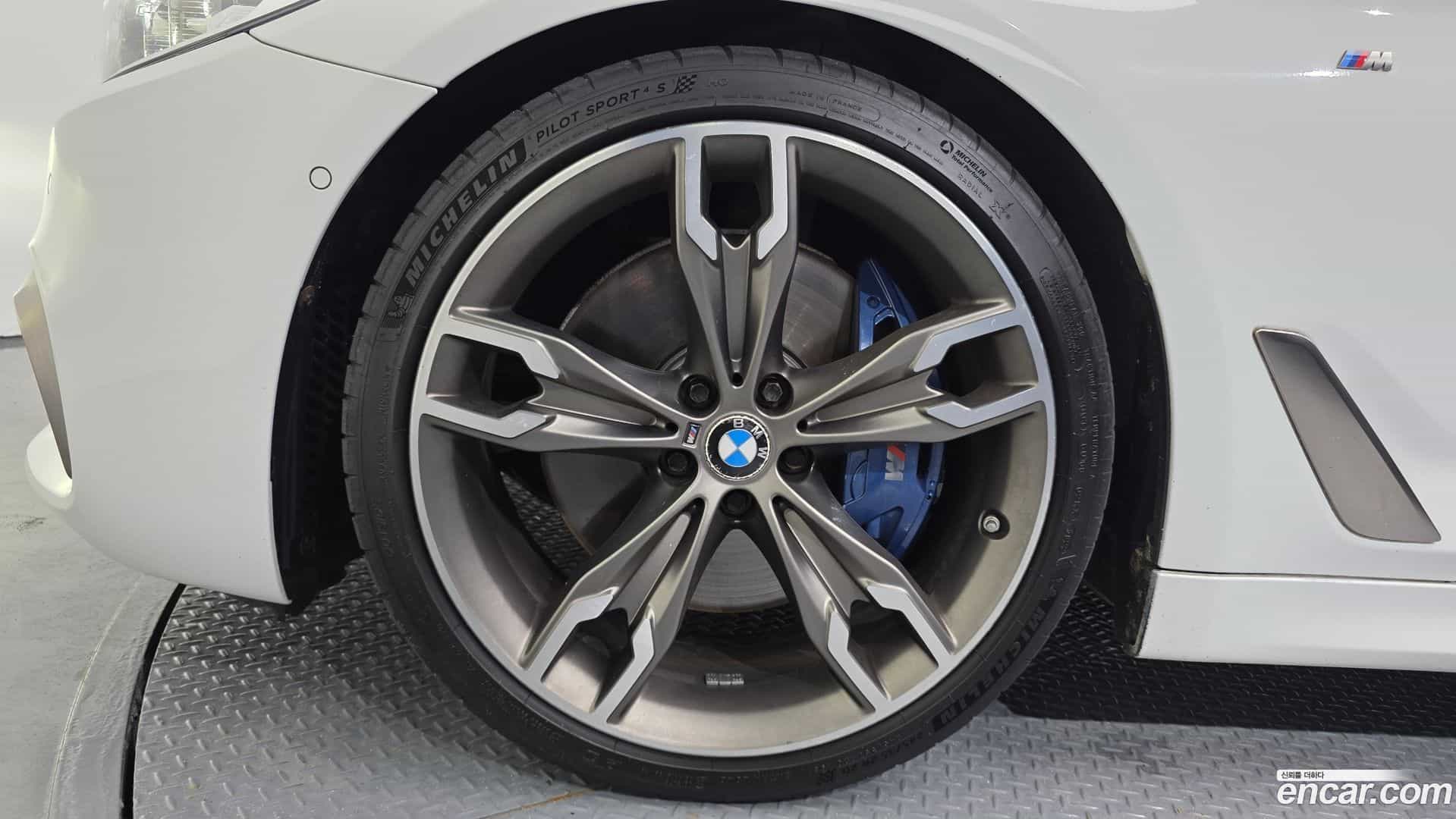 5-Series BMW 2018.11-OUTER-005