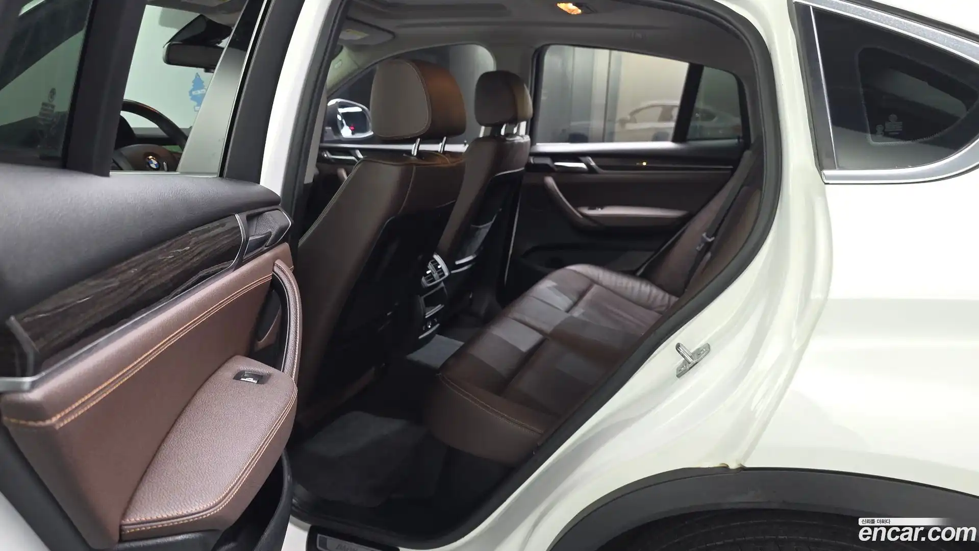 X4 BMW 2015.0-INNER-036