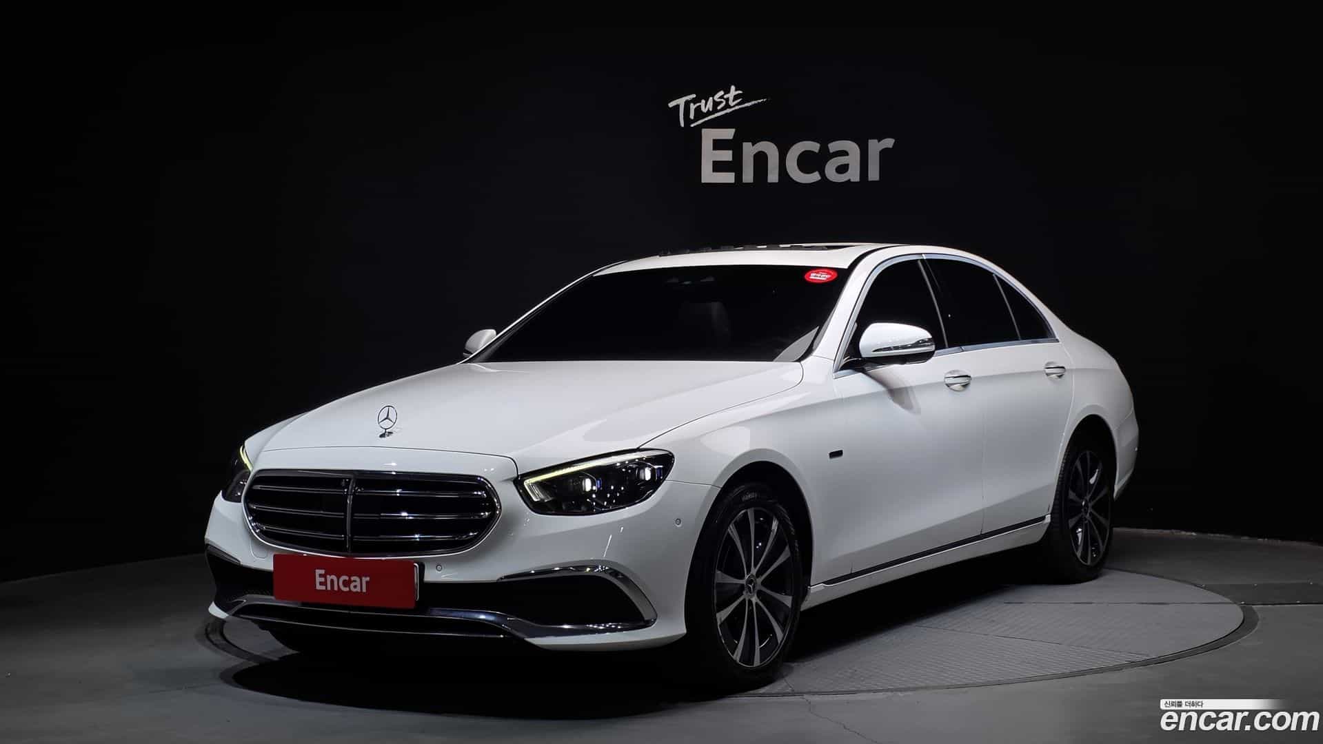 E-Class Mercedes-Benz 2021.2-OUTER-001