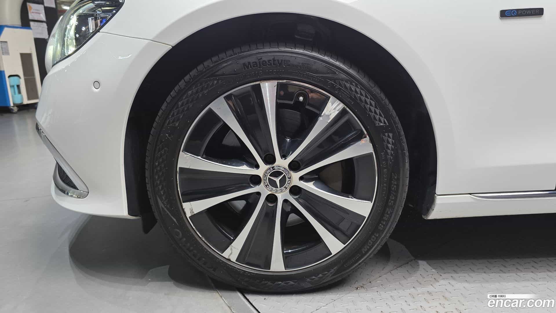 E-Class Mercedes-Benz 2021.2-OUTER-005