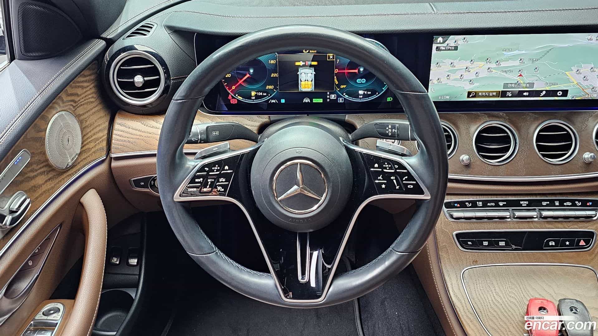 E-Class Mercedes-Benz 2021.2-OPTION-017