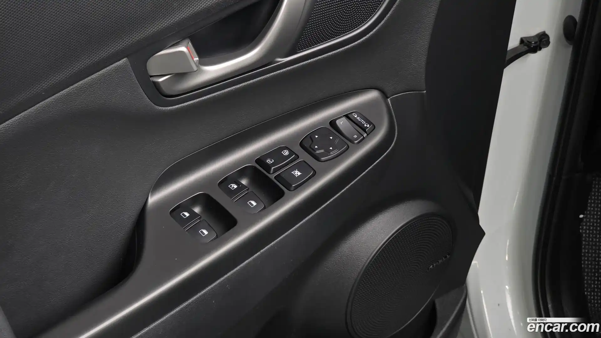 Kona Hyundai 2019.4-OPTION-020