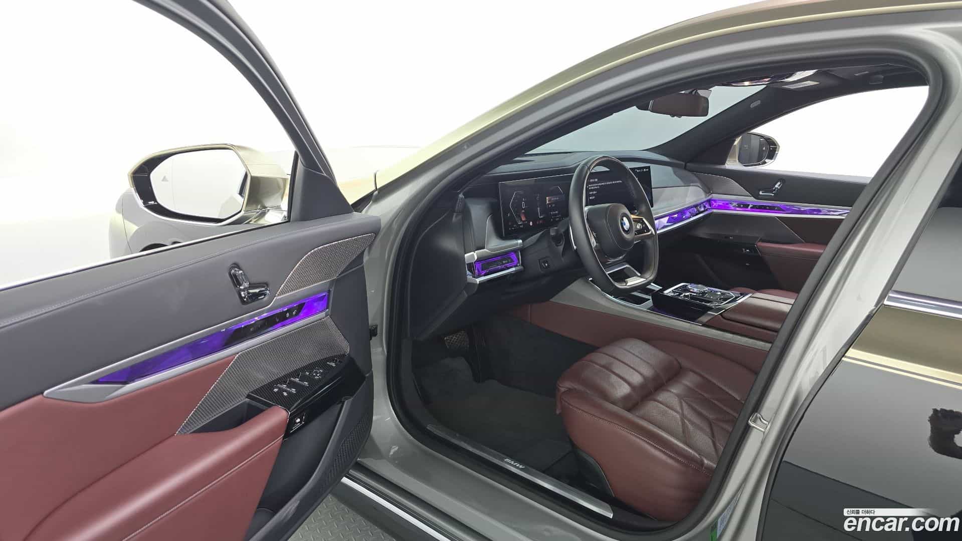 7-Series BMW 2023.5-INNER-010
