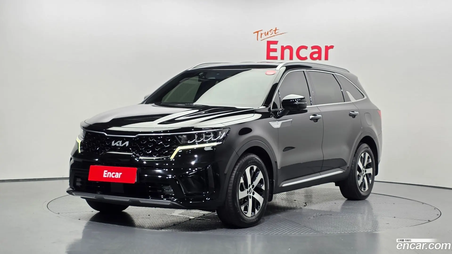 Main__Slider__Photo:Sorento Kia 2021.8-0