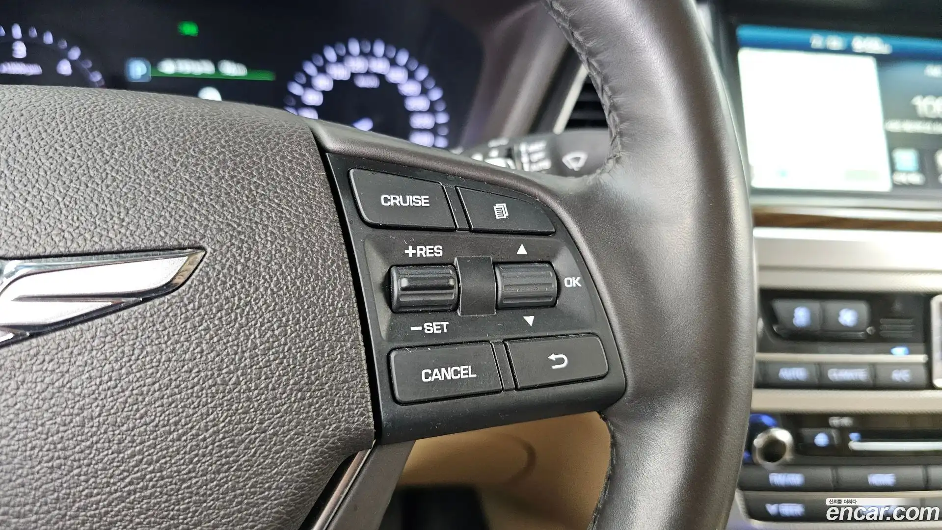 G80 Genesis 2018.2-OPTION-042