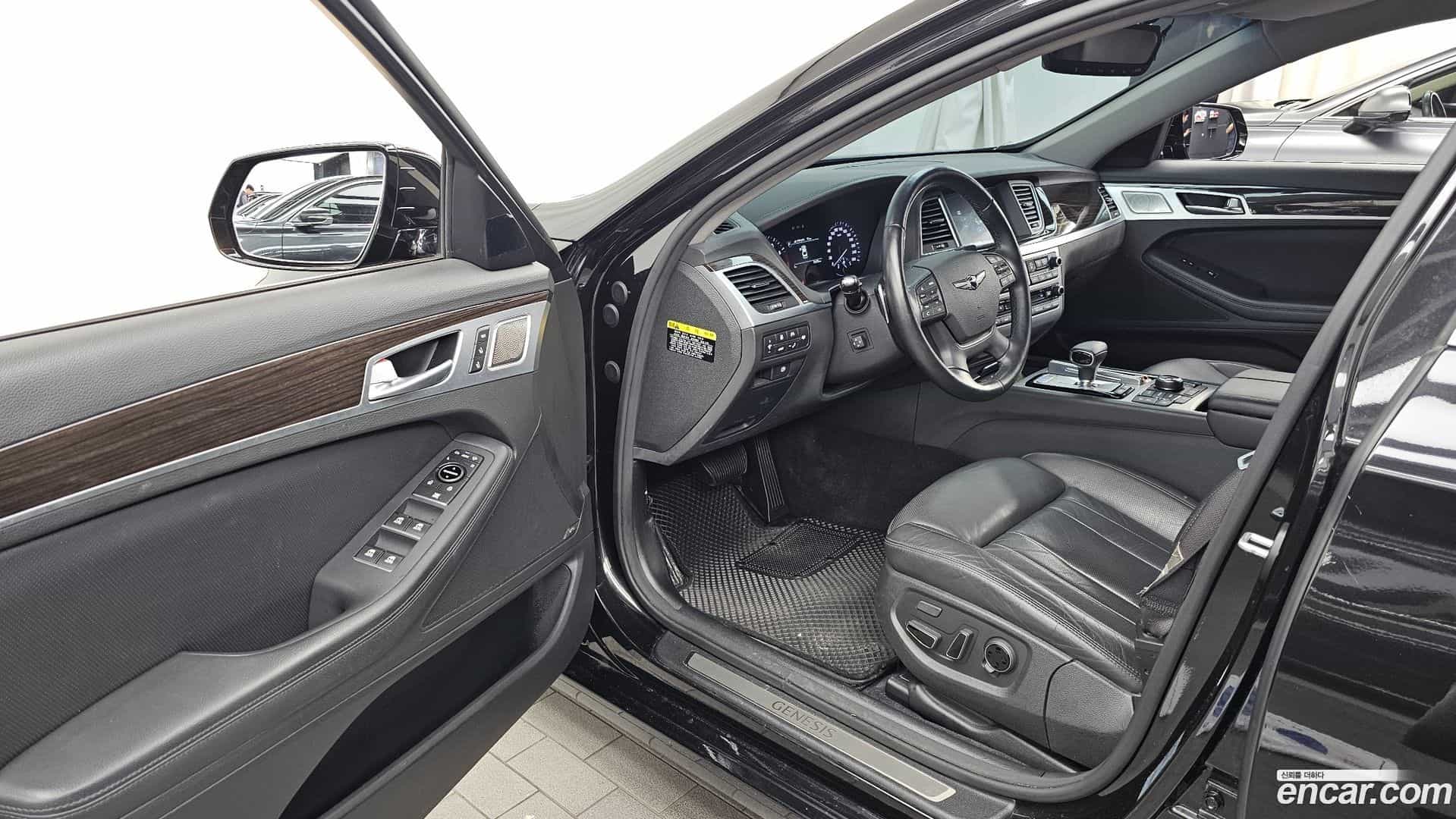 G80 Genesis 2017.3-INNER-010
