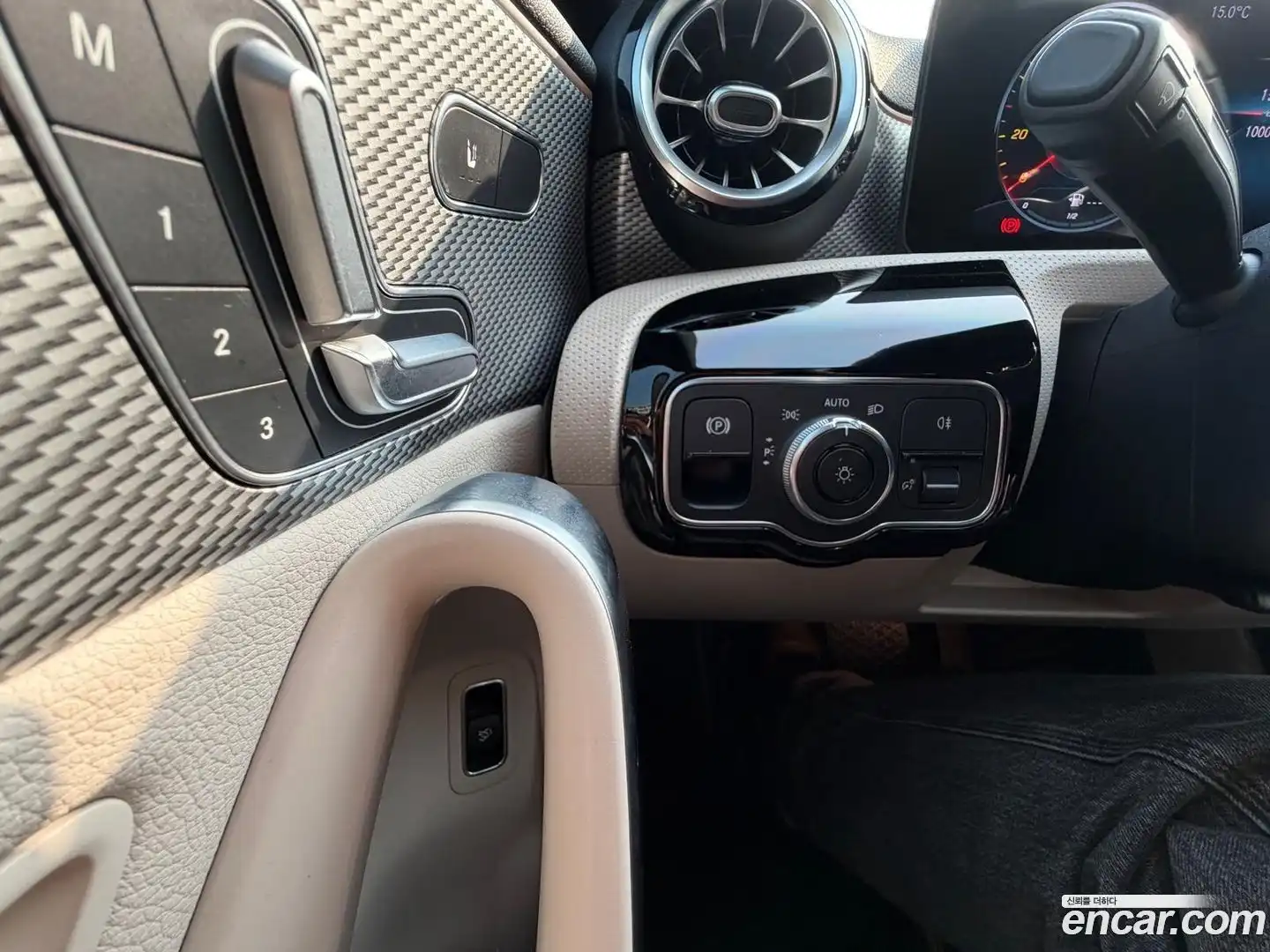 A-Class Mercedes-Benz 2021.4-OPTION-019