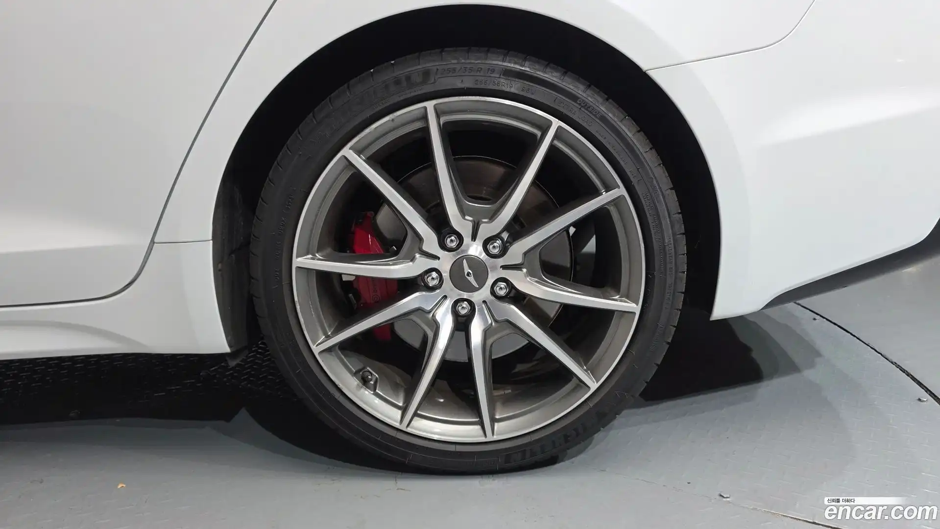 G70 Genesis 2019.11-OUTER-031