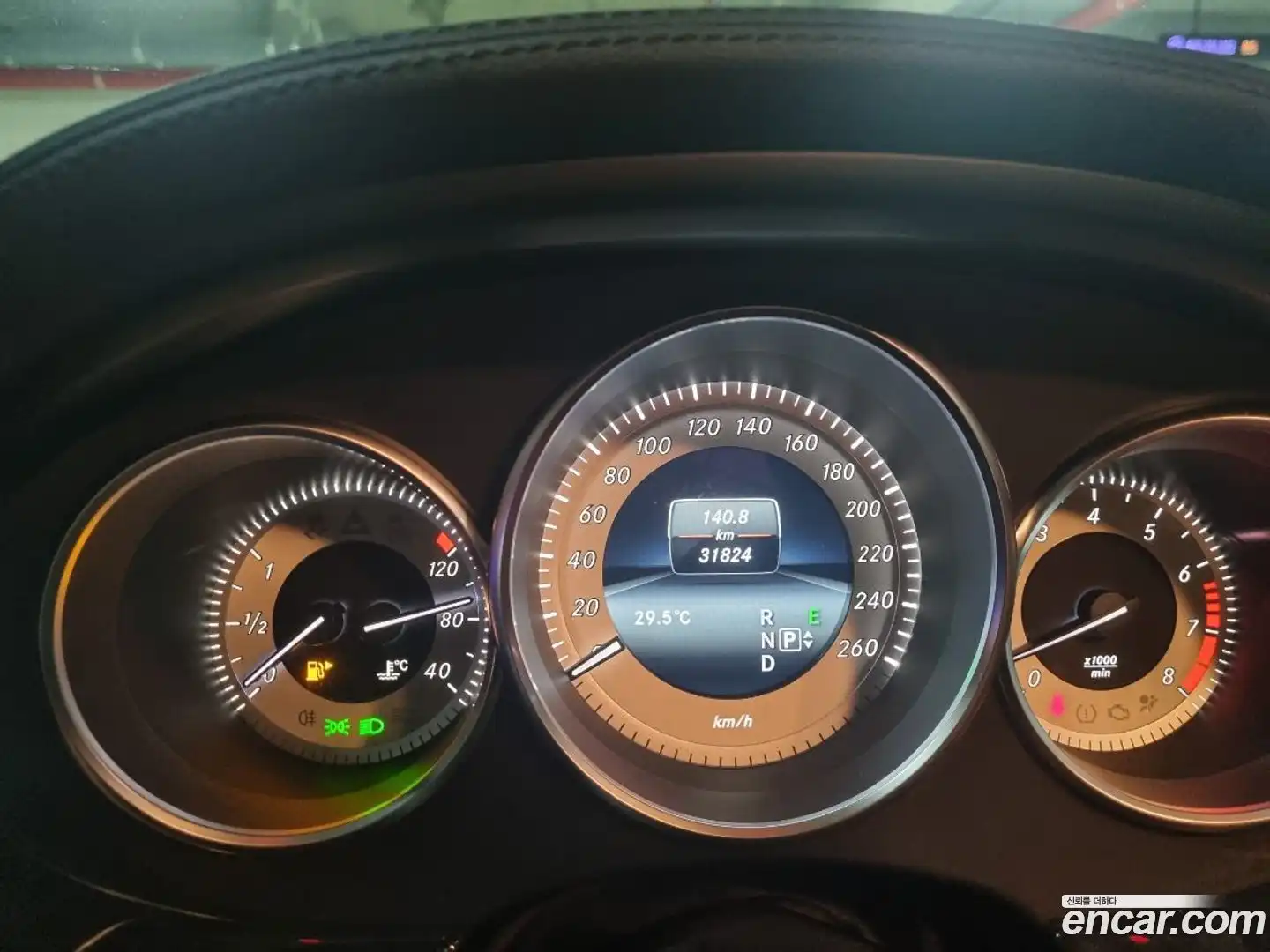 CLS-Class Mercedes-Benz 2015.7-INNER-010