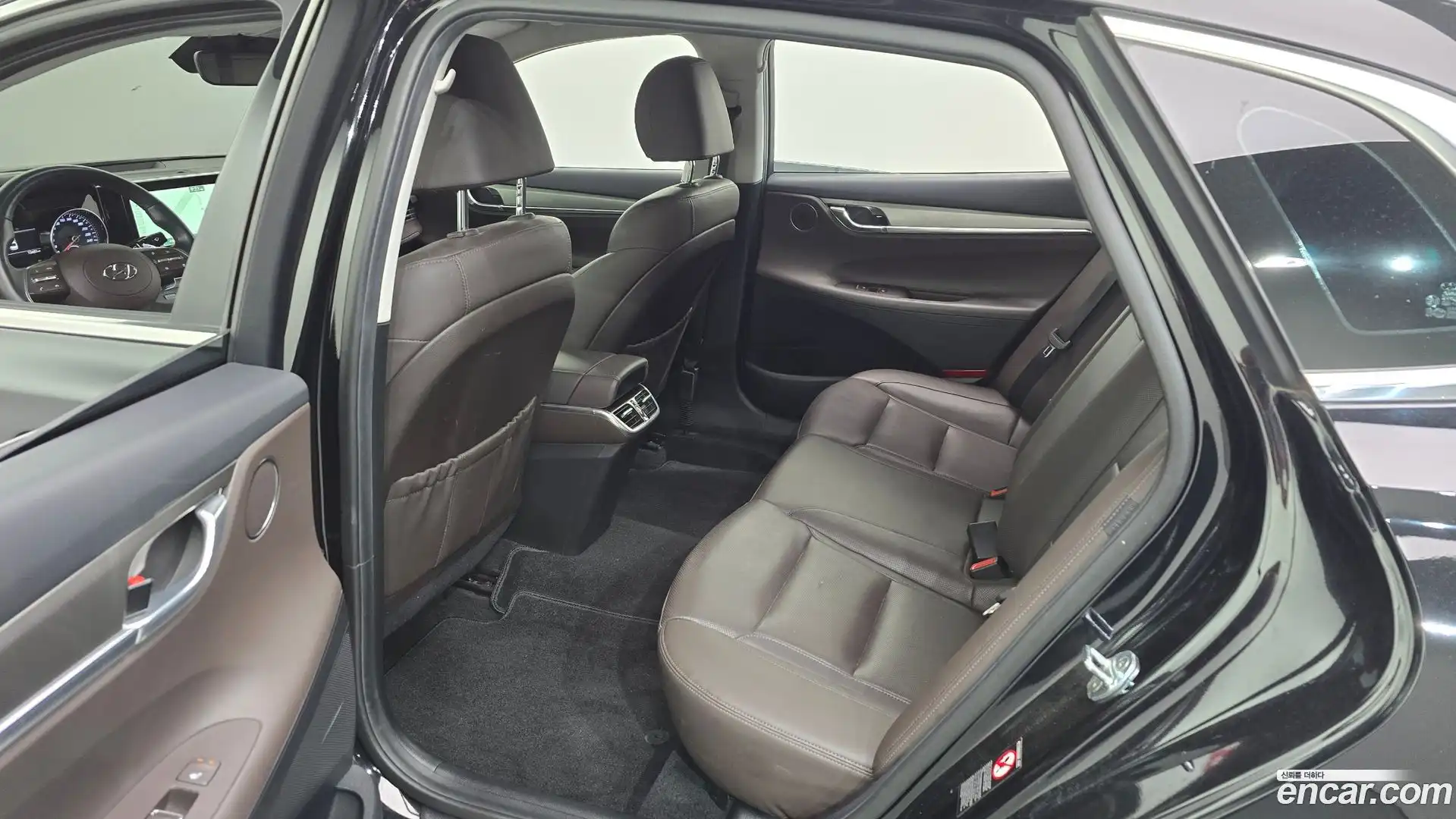 Grandeur Hyundai 2021.6-OPTION-023