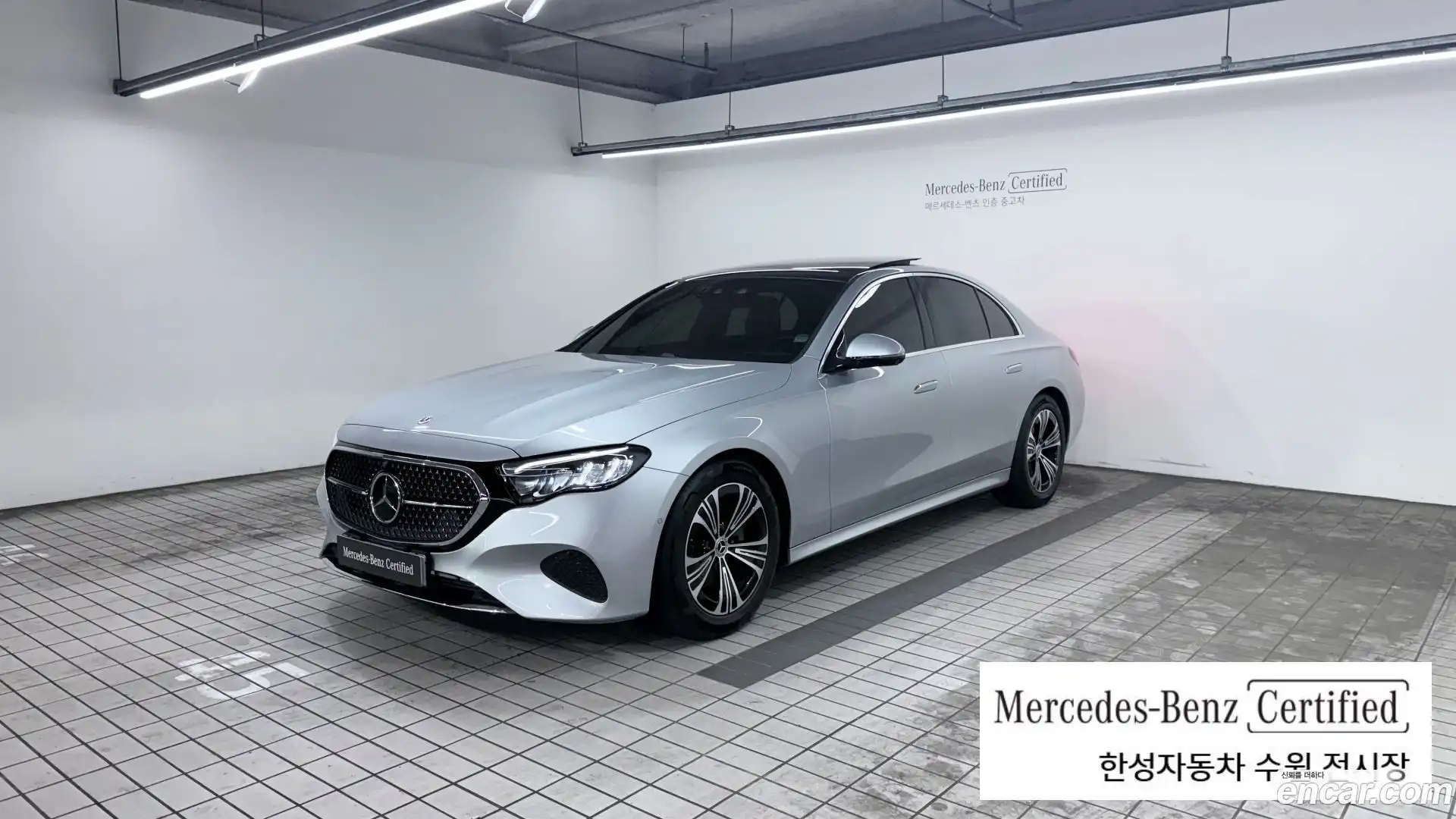 E-Class Mercedes-Benz 2024.8-OUTER-001