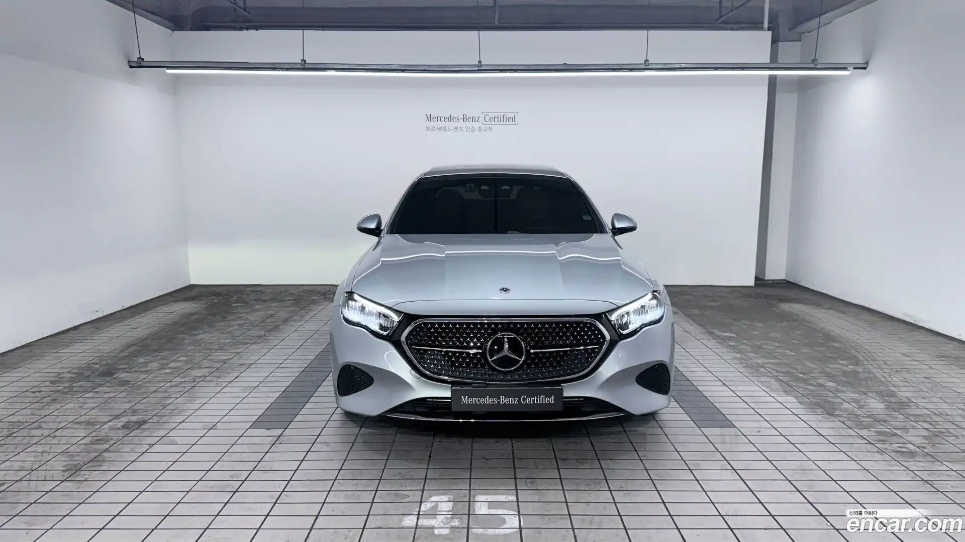 E-Class Mercedes-Benz 2024.8-OUTER-003
