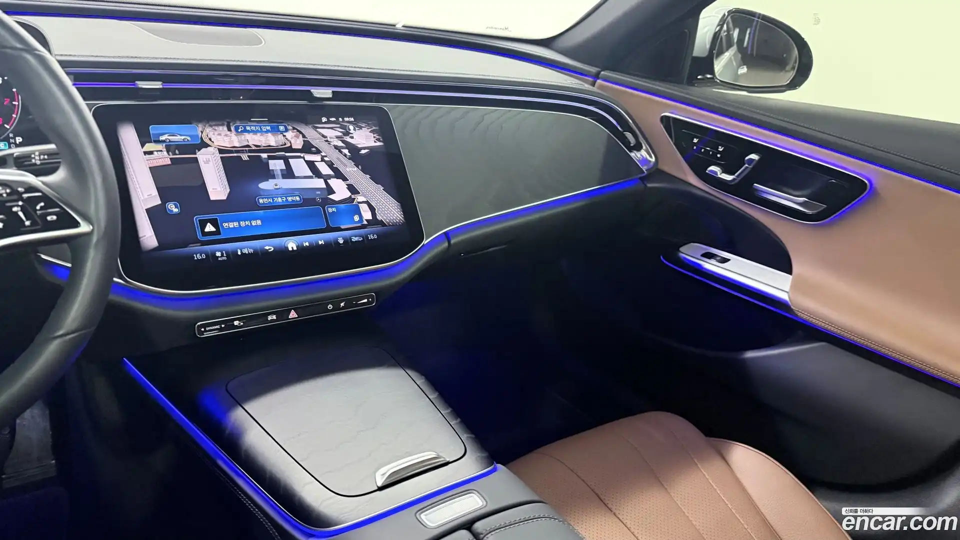 E-Class Mercedes-Benz 2024.8-OPTION-017