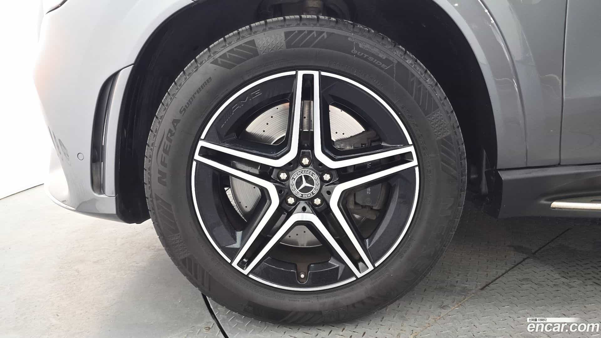GLE-Class Mercedes-Benz 2020.5-OUTER-005