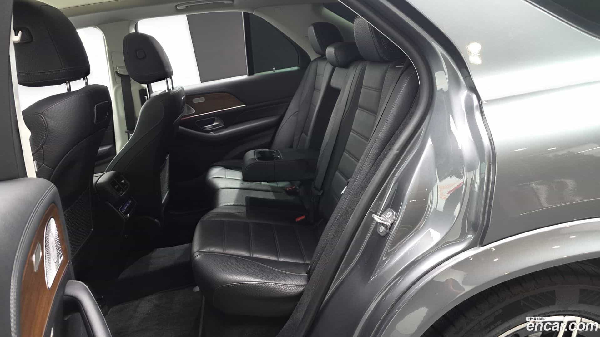GLE-Class Mercedes-Benz 2020.5-OPTION-016