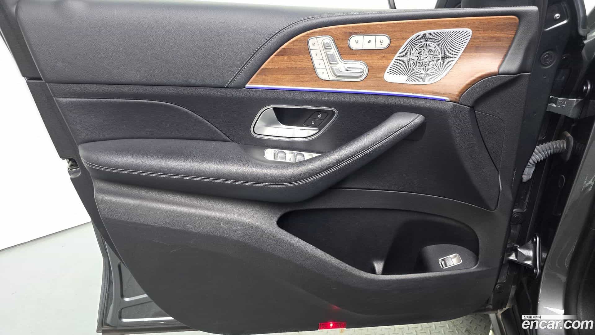 GLE-Class Mercedes-Benz 2020.5-INNER-034