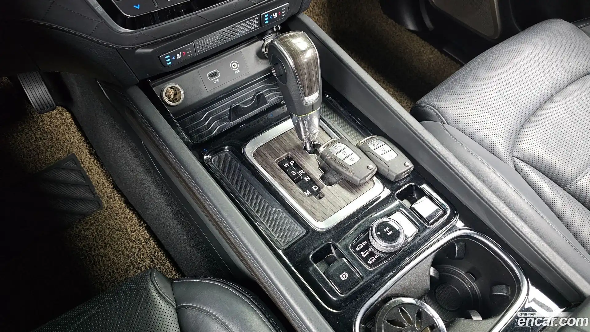 Rexton KG Mobility 2017.7-INNER-009