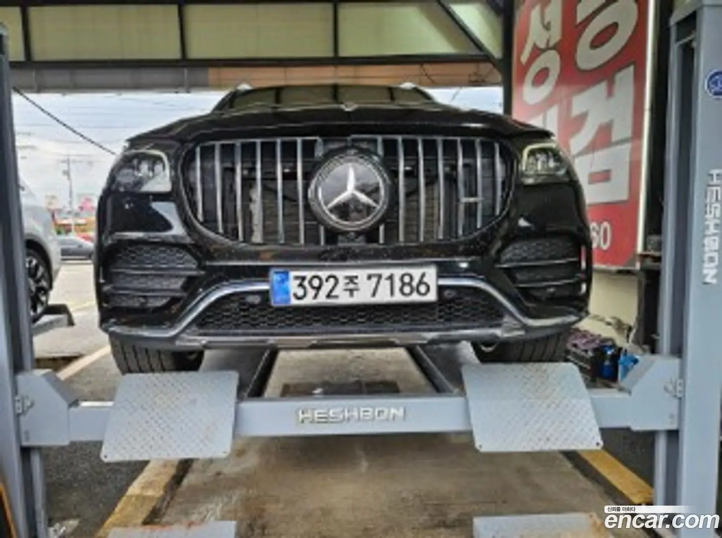 Main__Slider__Photo:GLS-Class Mercedes-Benz 2021.6-0