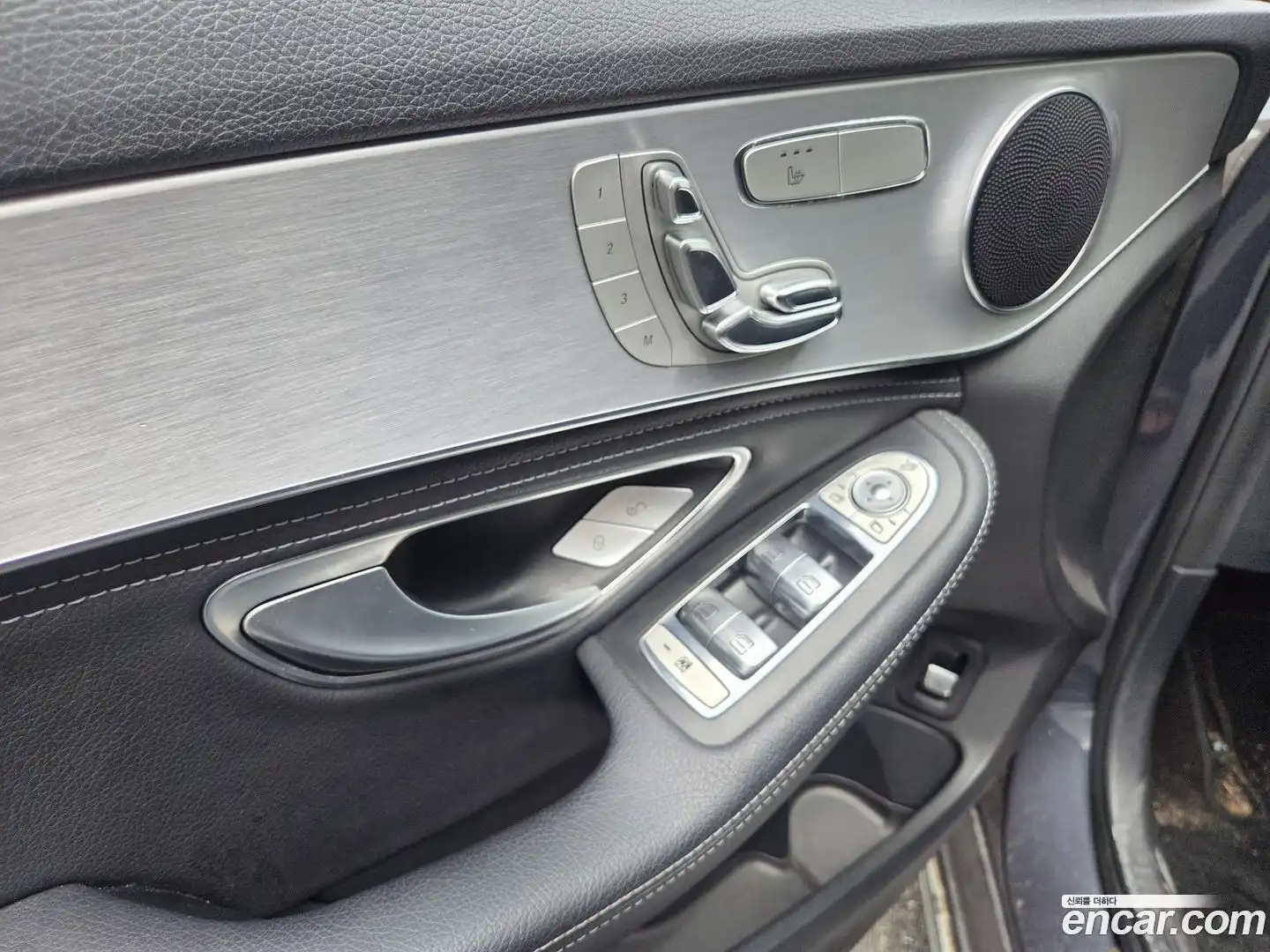 C-Class Mercedes-Benz 2015.7-INNER-007