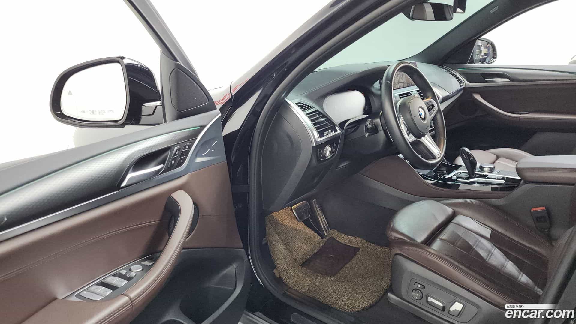 X4 BMW 2020.0-INNER-010