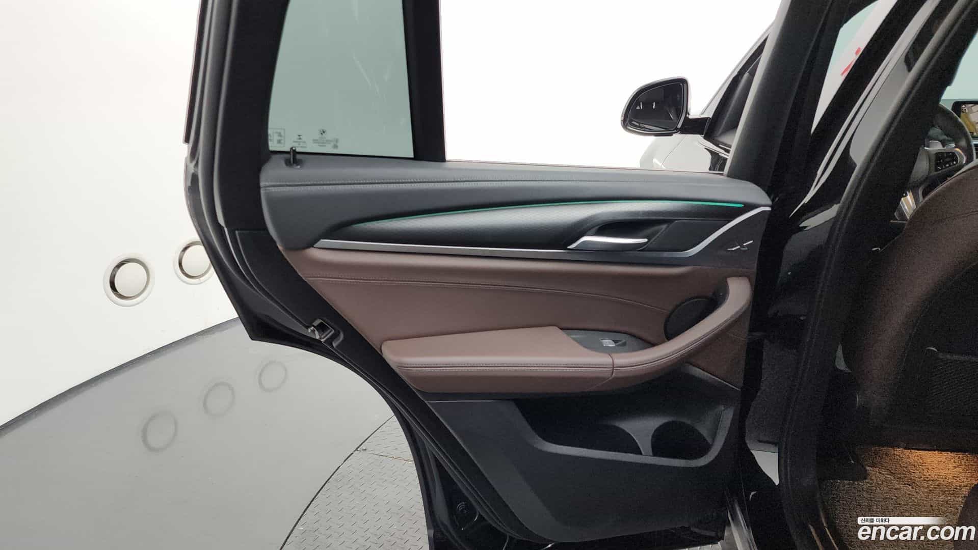 X4 BMW 2020.0-INNER-035