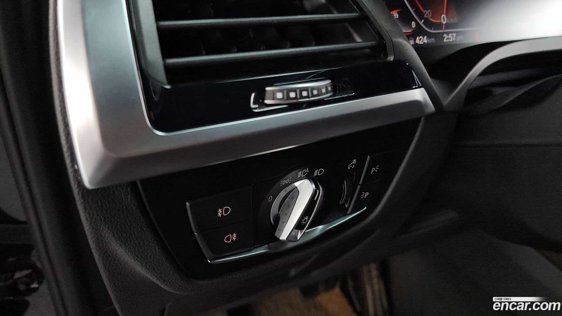 X4 BMW 2020.0-OPTION-041