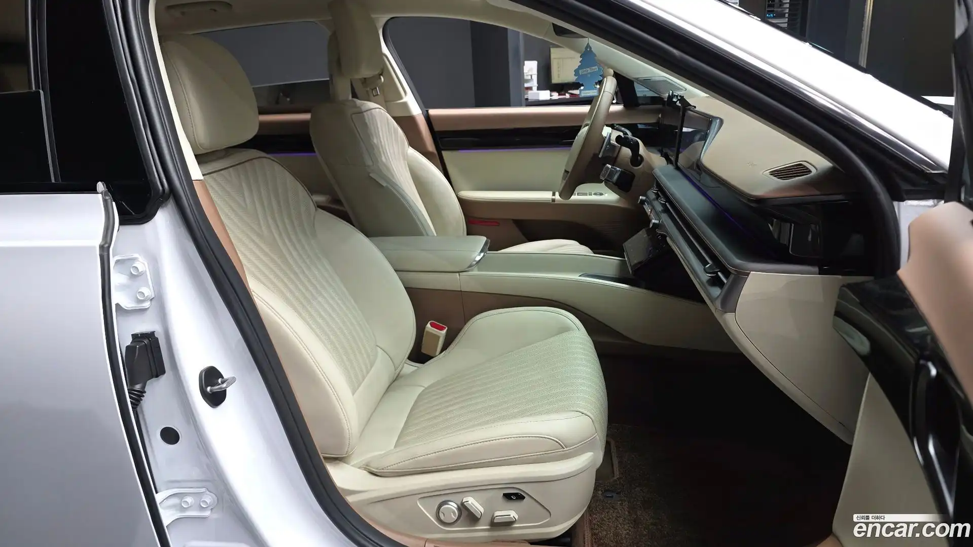 Grandeur Hyundai 2024.7-OPTION-015