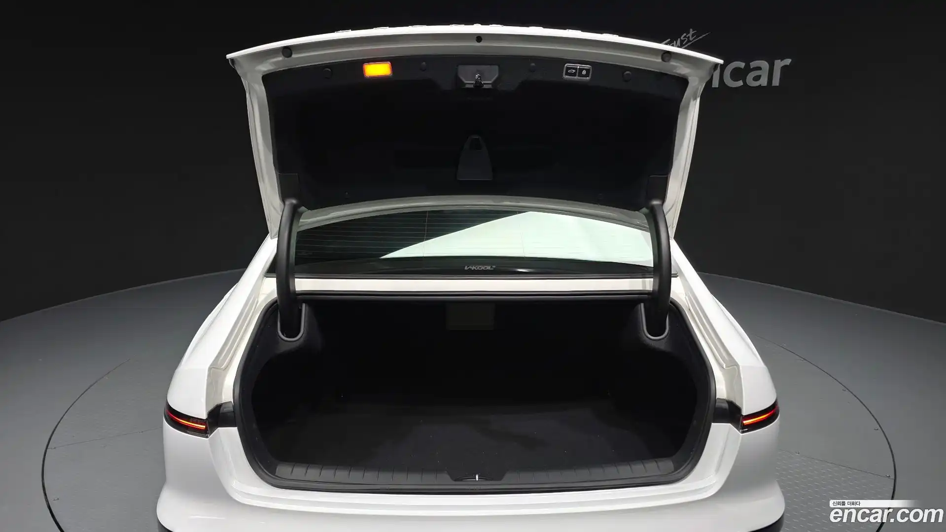 Grandeur Hyundai 2024.7-OPTION-047