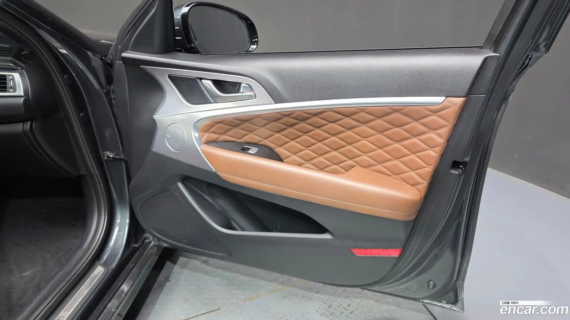 G70 Genesis 2018.7-INNER-034