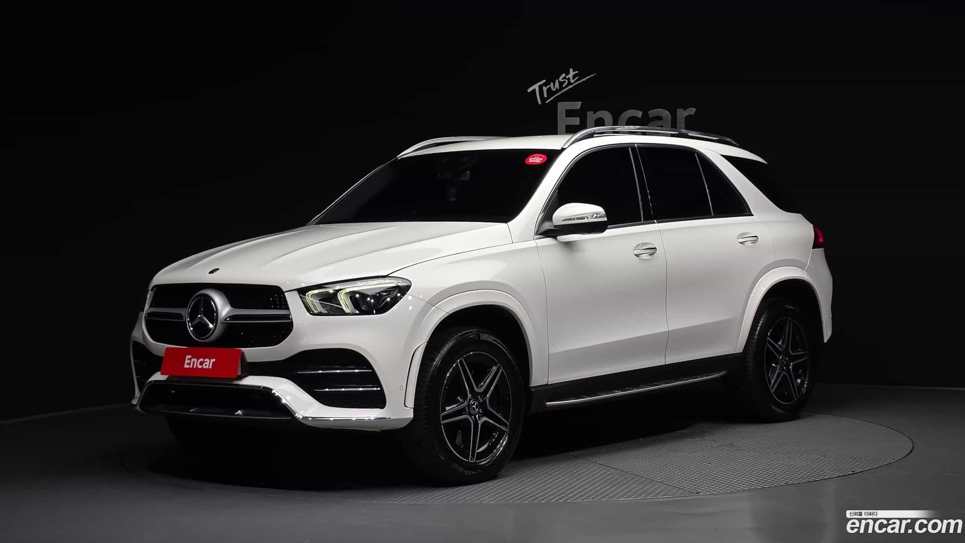 GLE-Class Mercedes-Benz 2019.9-OUTER-001