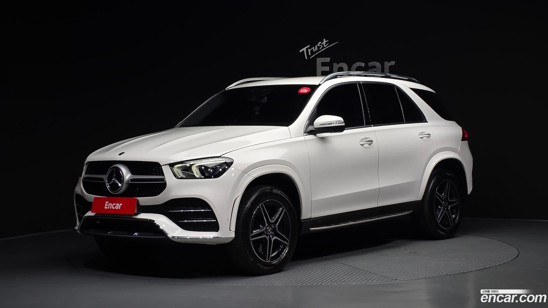 Main__Slider__Photo:GLE-Class Mercedes-Benz 2019.9-0
