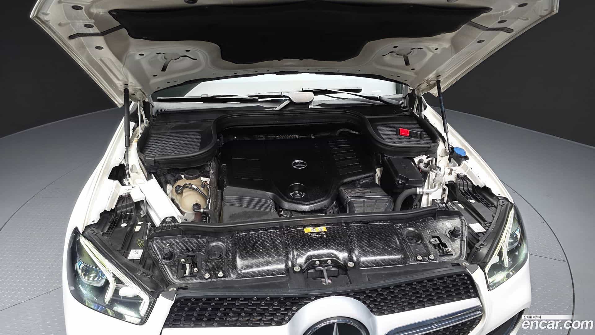 GLE-Class Mercedes-Benz 2019.9-OUTER-006