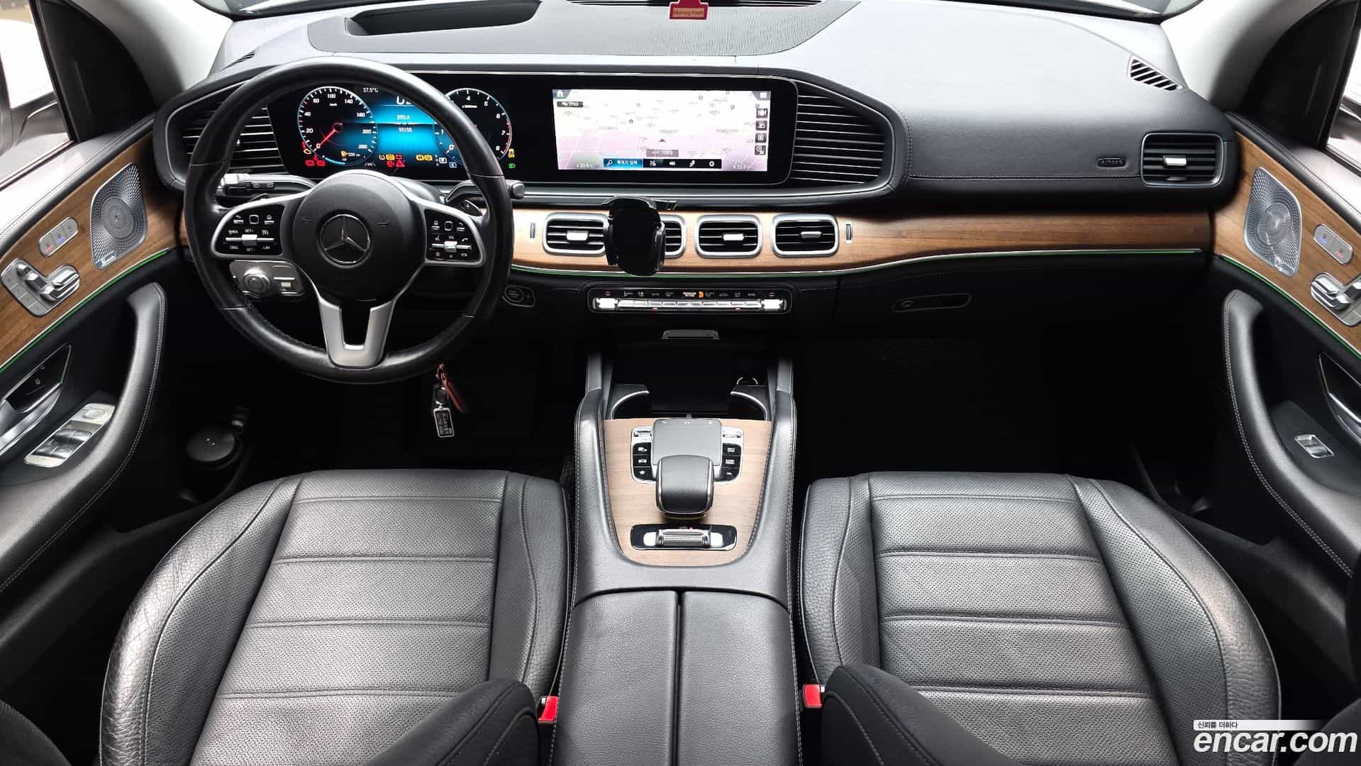 GLE-Class Mercedes-Benz 2019.9-INNER-007