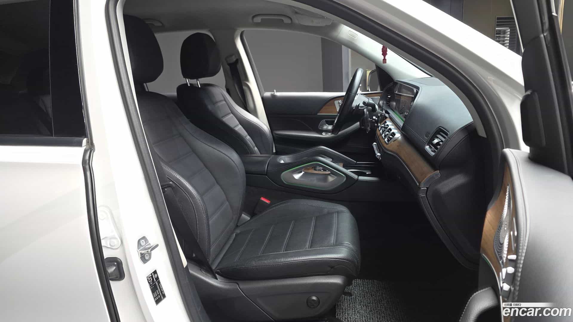 GLE-Class Mercedes-Benz 2019.9-OPTION-015