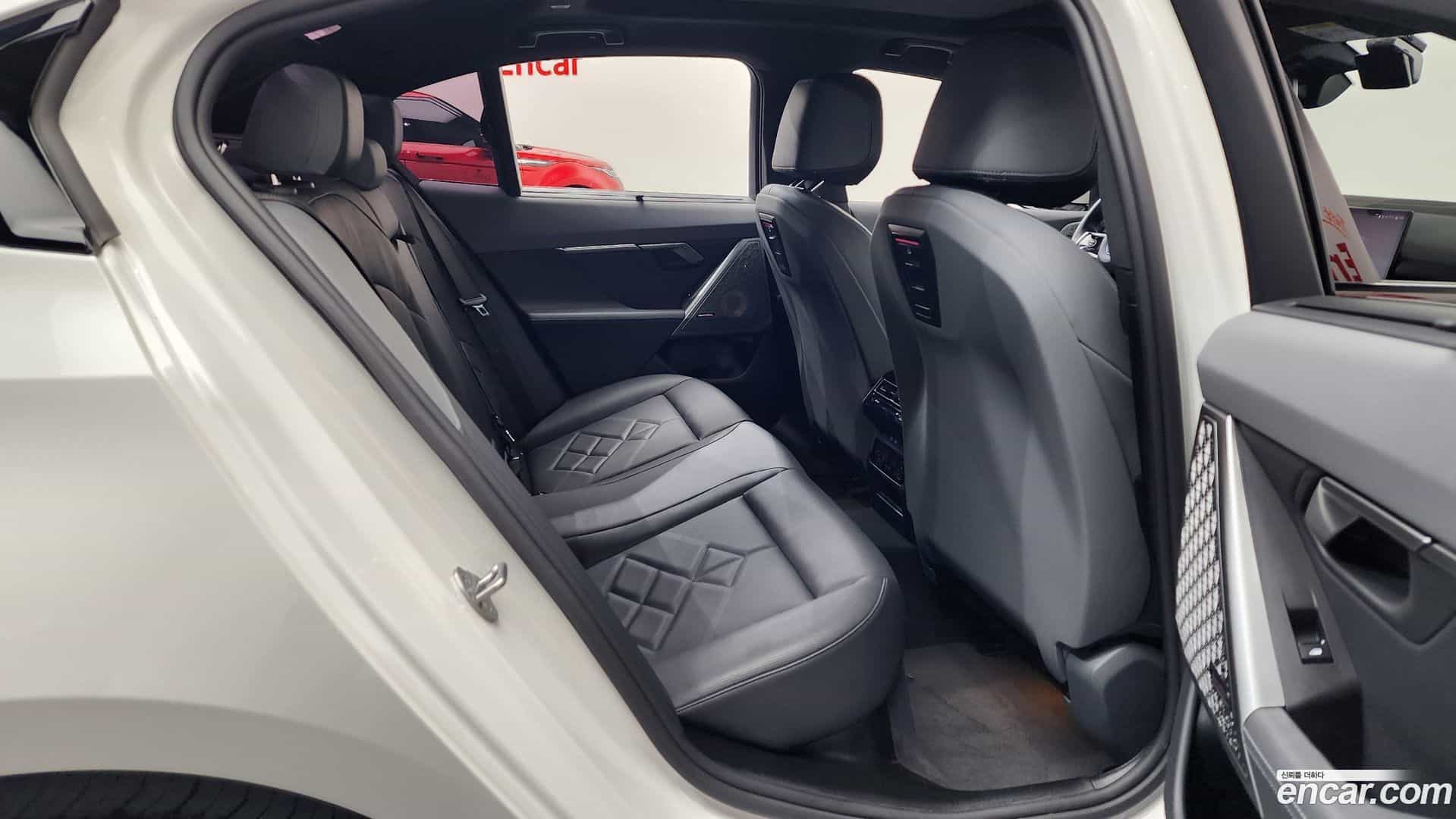 5-Series BMW 2024.4-OPTION-015