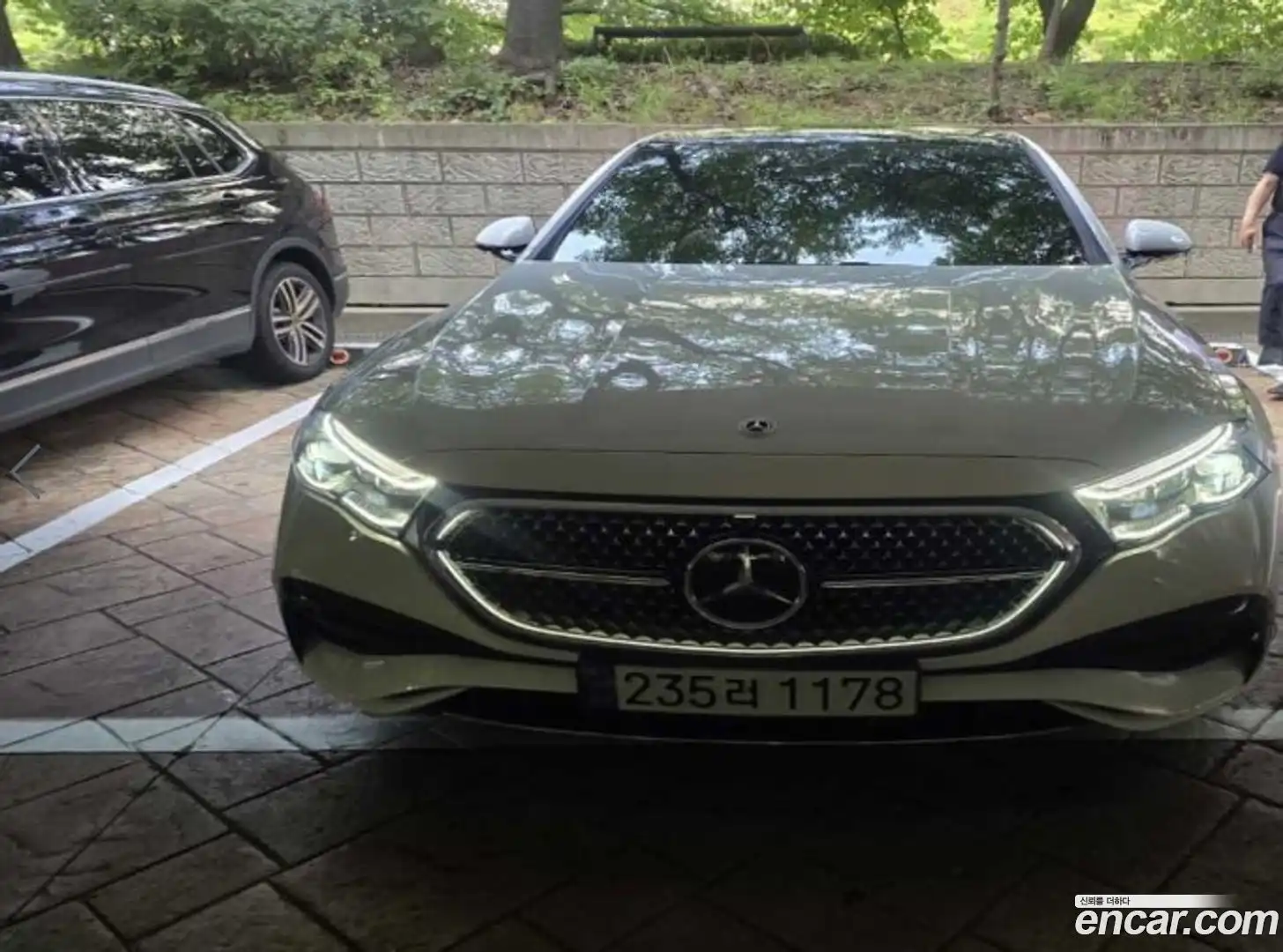 E-Class Mercedes-Benz 2024.0-OUTER-001