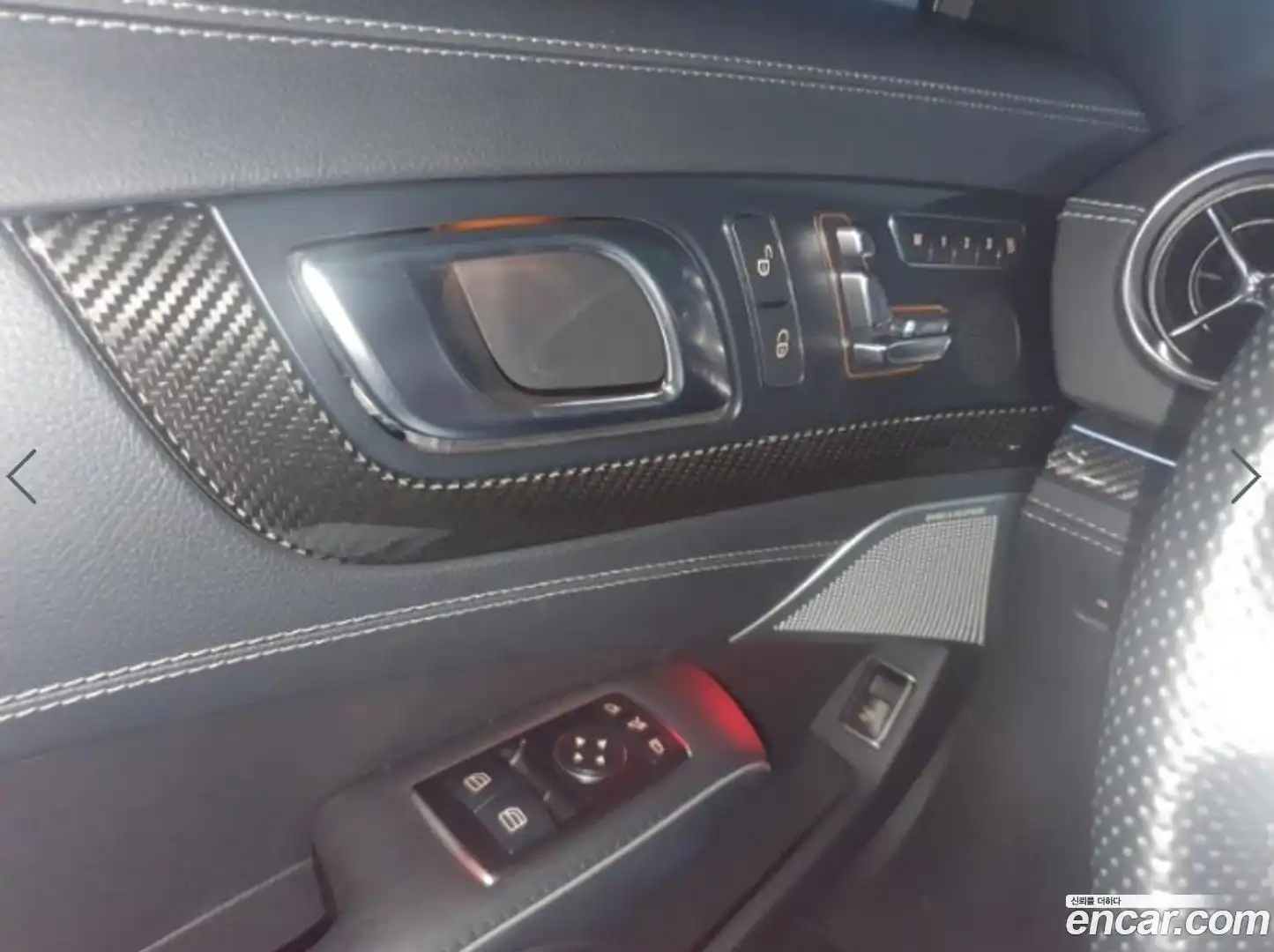 SL-Class Mercedes-Benz 2014.9-INNER-008