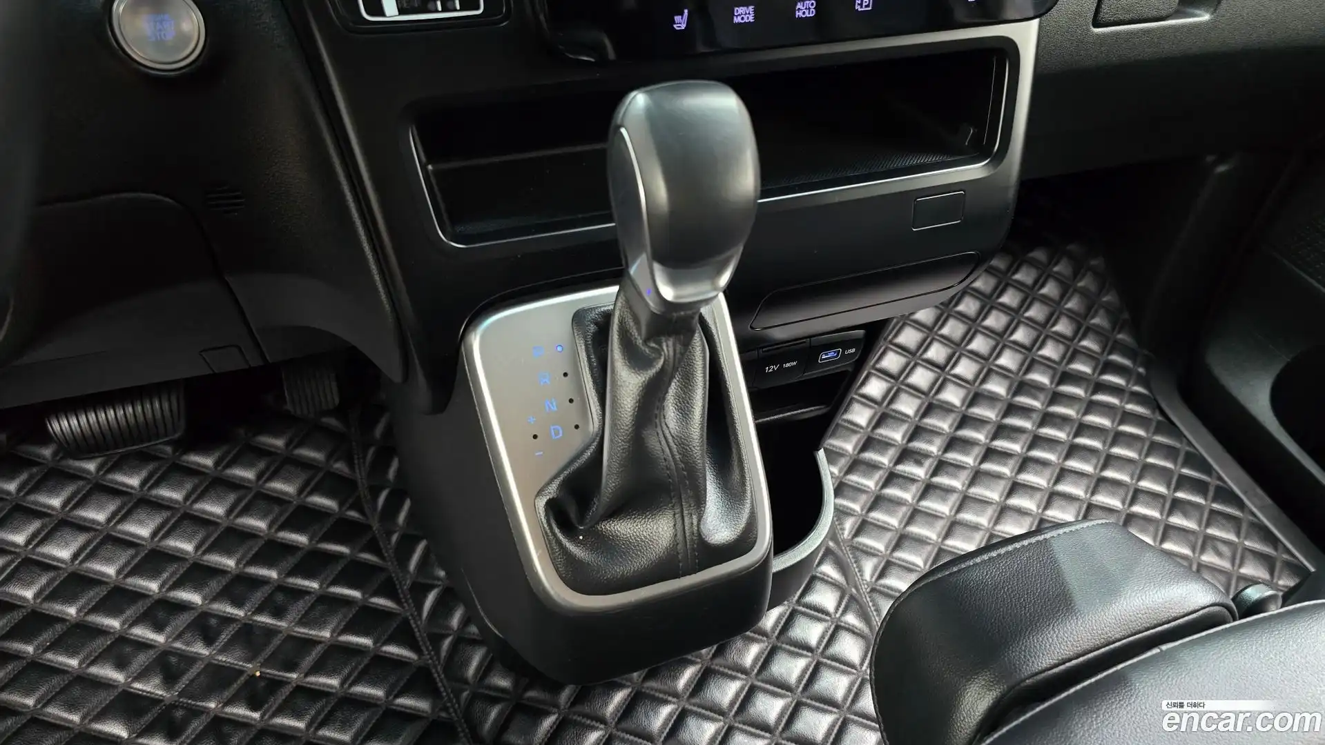 Staria Hyundai 2023.9-INNER-009