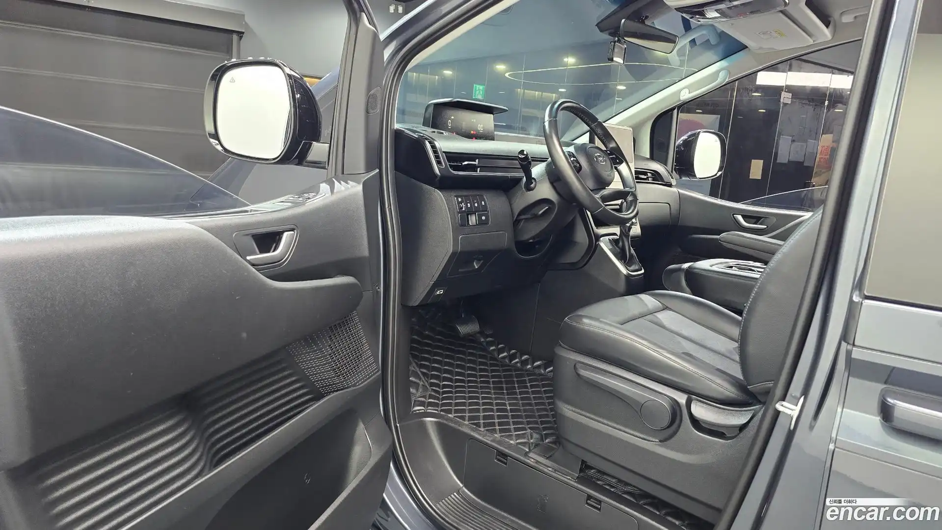 Staria Hyundai 2023.9-INNER-010