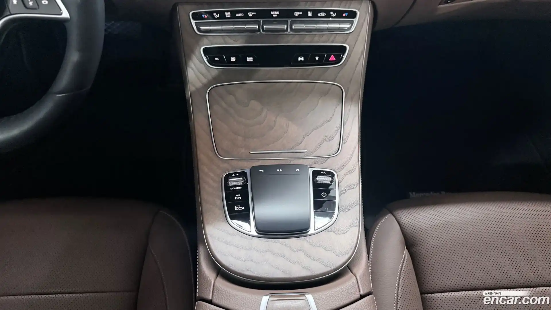 E-Class Mercedes-Benz 2021.3-INNER-009