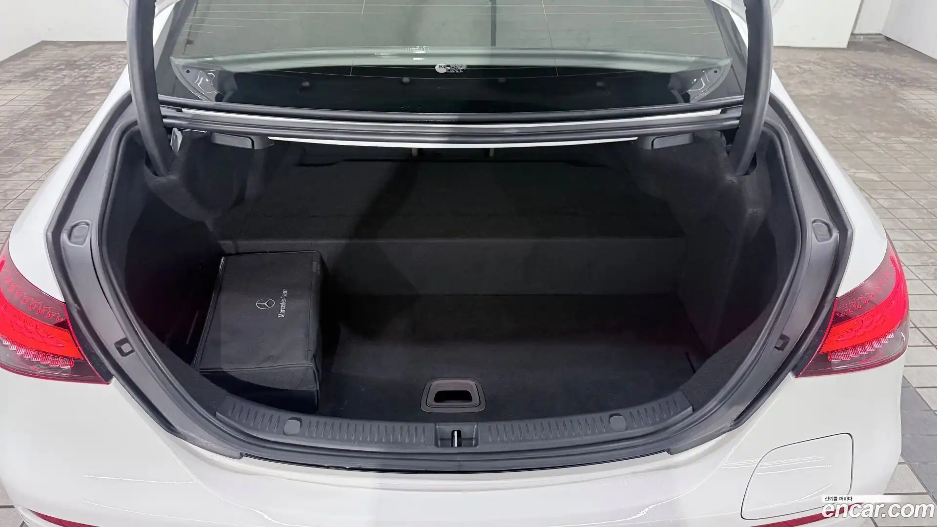 E-Class Mercedes-Benz 2021.3-OPTION-015