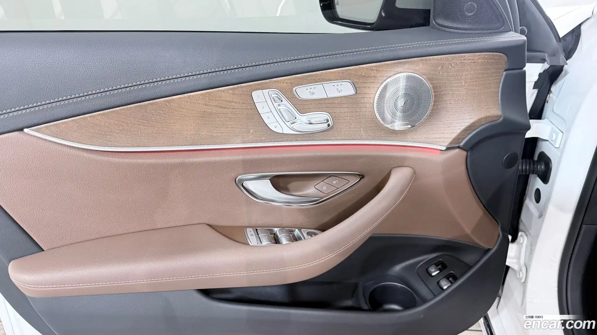 E-Class Mercedes-Benz 2021.3-OPTION-019